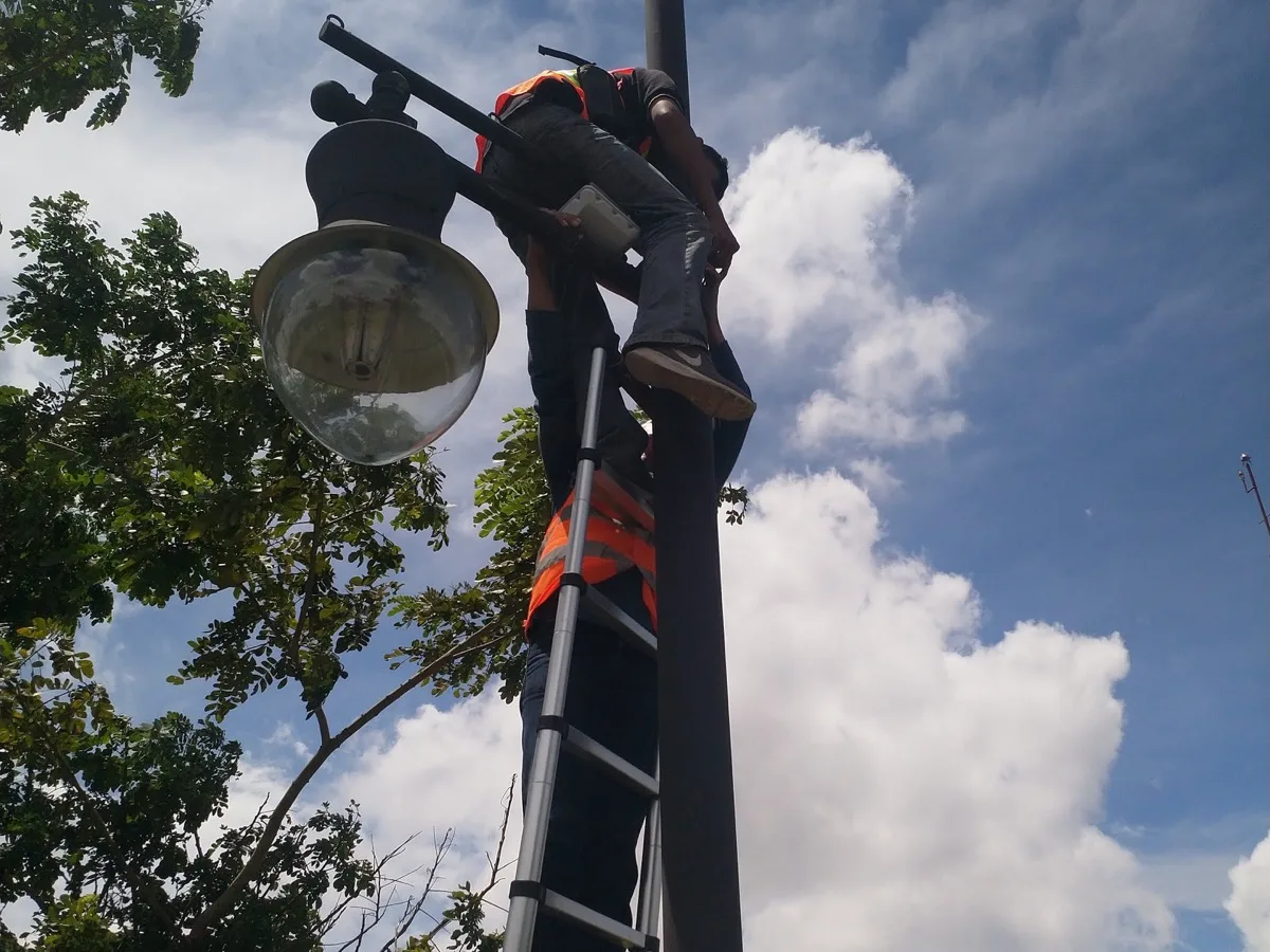 Instalasi Outdoor Tiang Tinggi